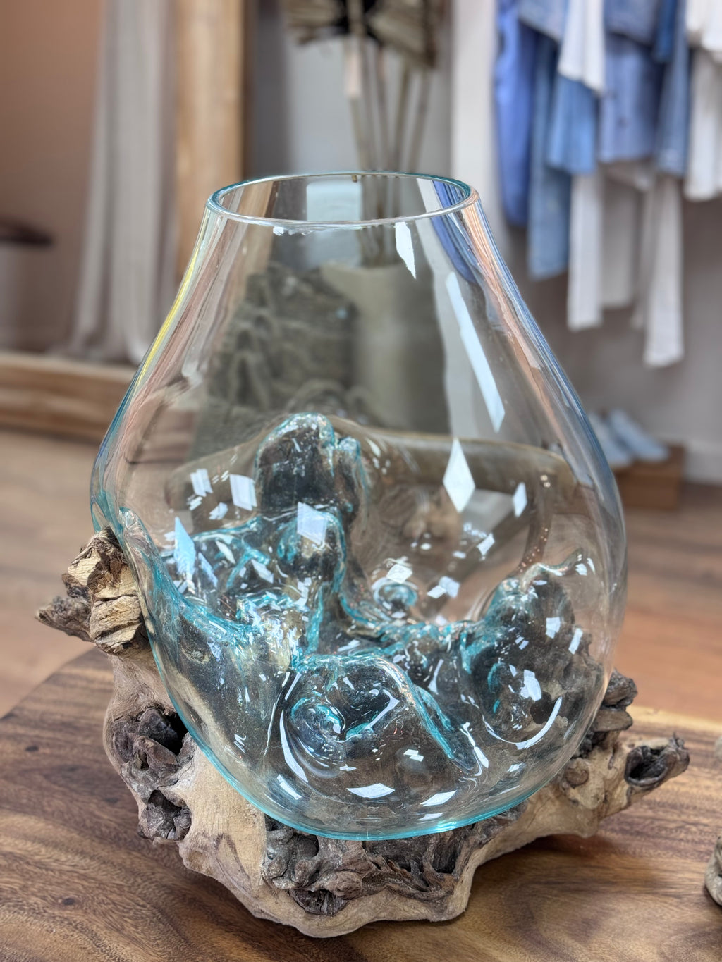Vase en Verre Soufflé sur Racine de Gamal 35cm de diamètre