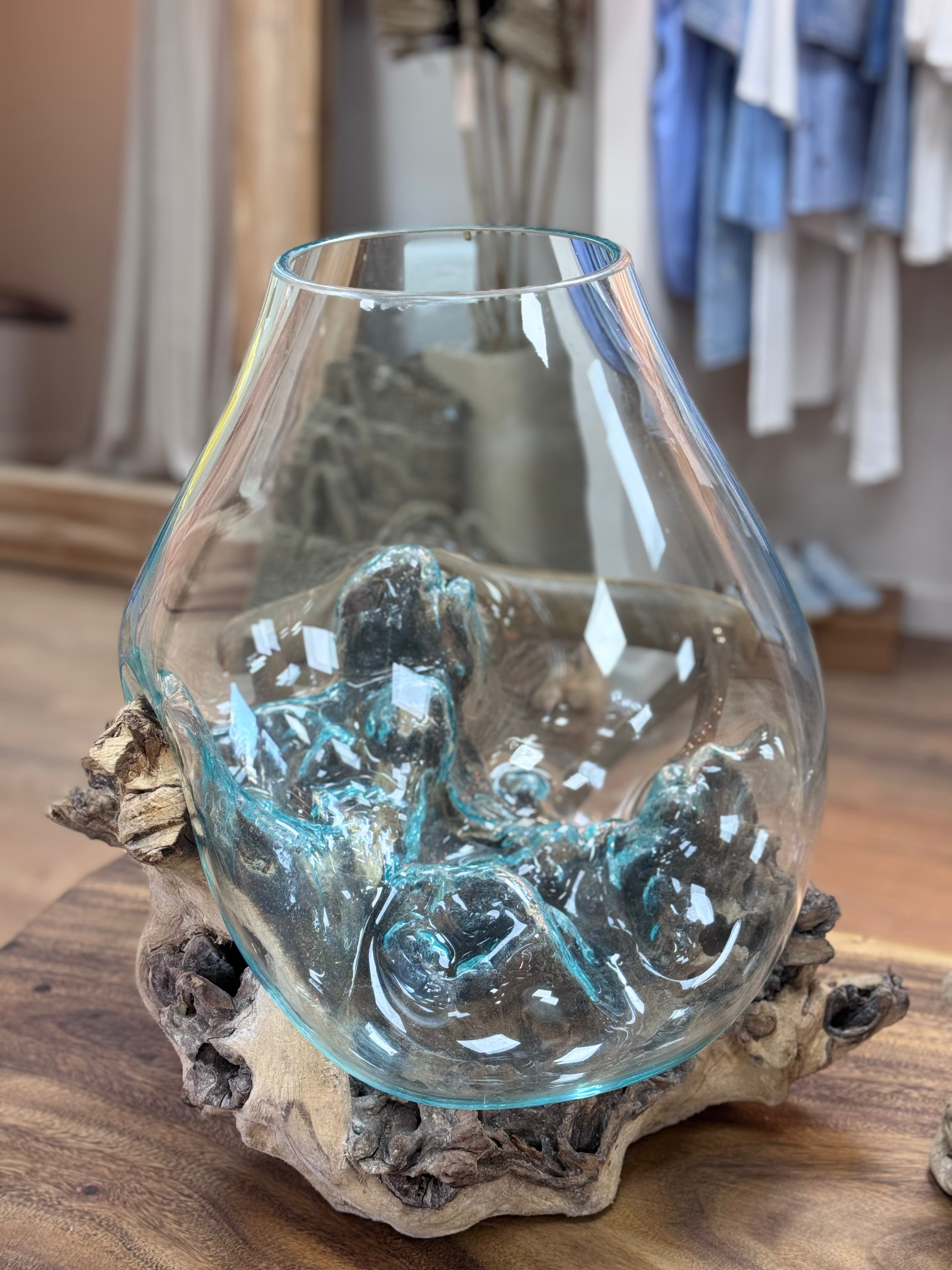 Vase en Verre Soufflé sur Racine de Gamal 35cm de diamètre